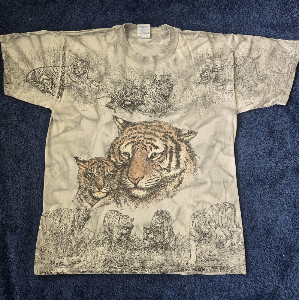 Vintage 90's Tiger All Over, Wrap-Around Graphic Tee-Shirt by Gildan. Size L
